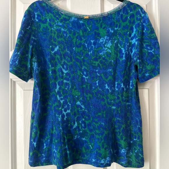 vintage St. John Sport Blue and green print t-shirt with scoop neck. Size medium - Picture 8 of 9